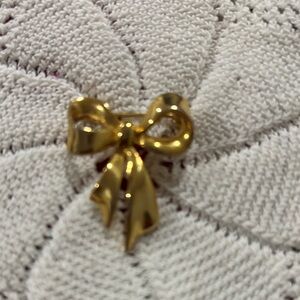 Gold Bow Brooch